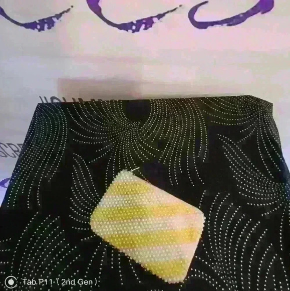 Vintage coin purse yellow and white beaded with the zipper - Picture 4 of 12